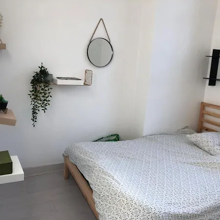 Apartment 500m Victoire Sur 2 Etages